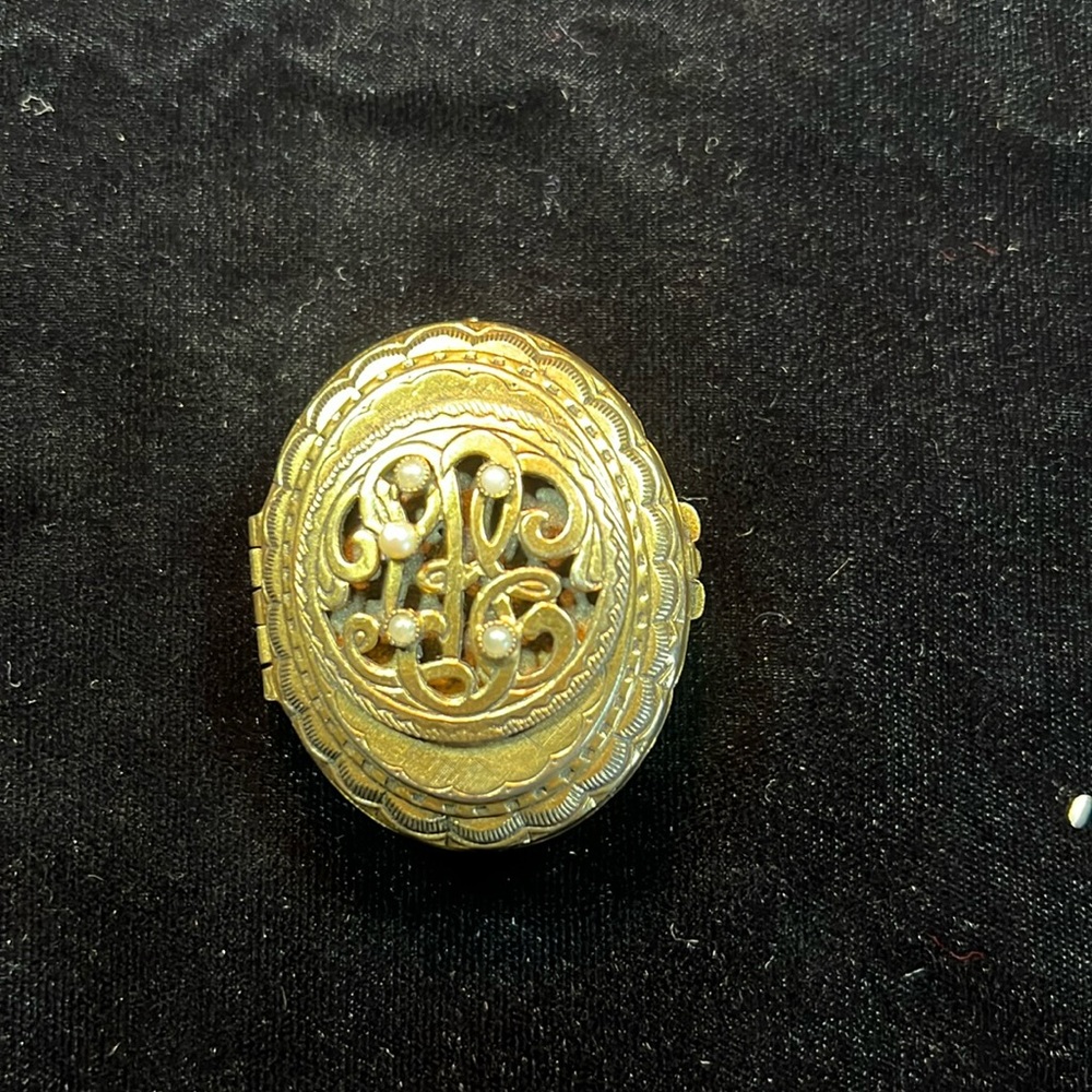 Vintage Gold tone locket